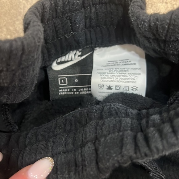 🔥🔥Nike Joggers Youth Large~ excellent condition!🔥🔥 - Picture 3 of 3